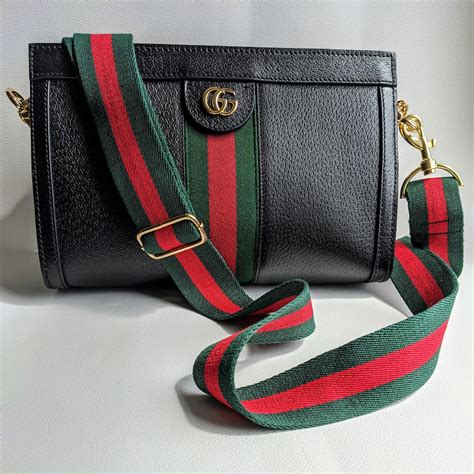 gucci strap purse